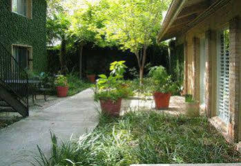 The Quarters At Hardin House Hotell Austin Exteriör bild