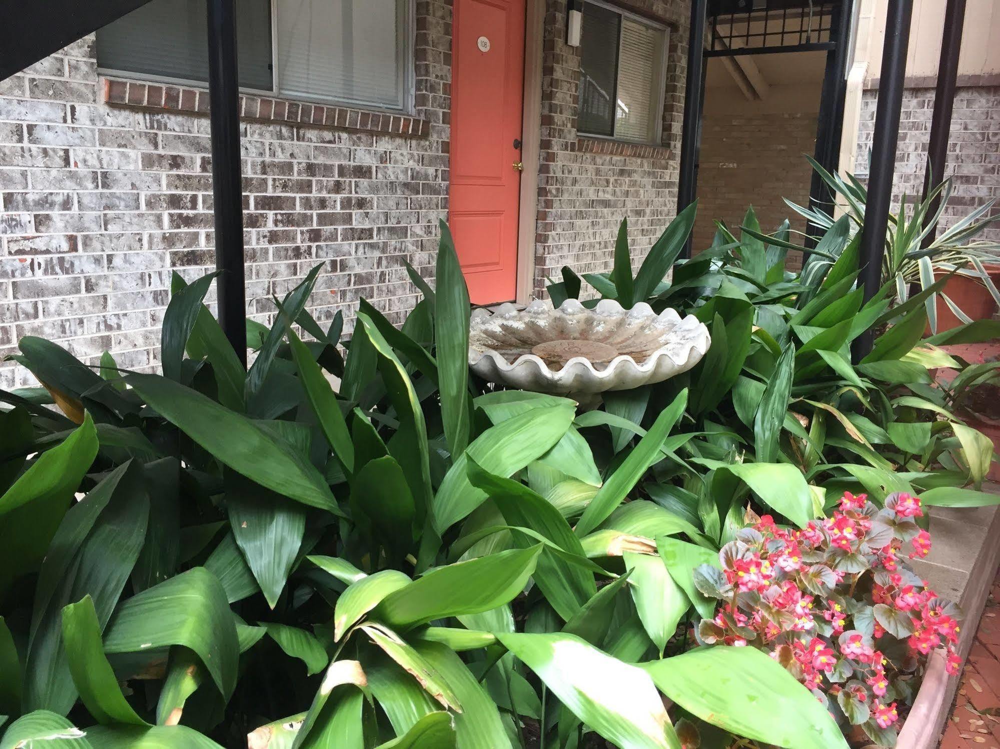 The Quarters At Hardin House Hotell Austin Exteriör bild